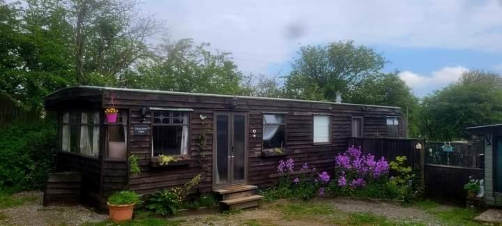 Ferny Roost Cabin. Wrexham Exterior photo